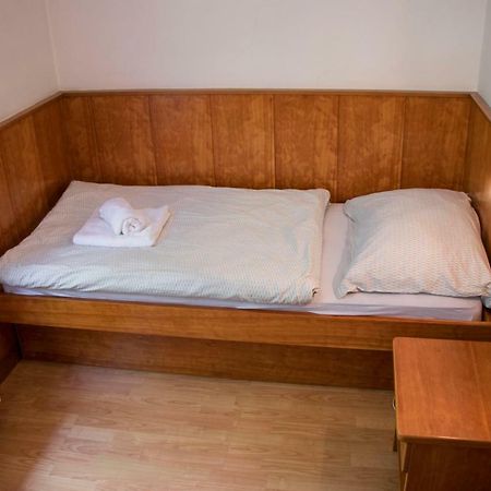 Guest House Park Zibert Ljubljana Bagian luar foto
